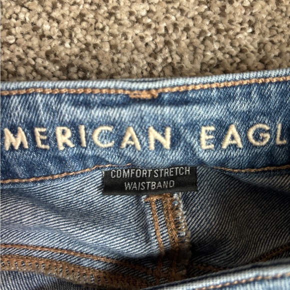 Jeans with ripped knees - Picture 4 of 6